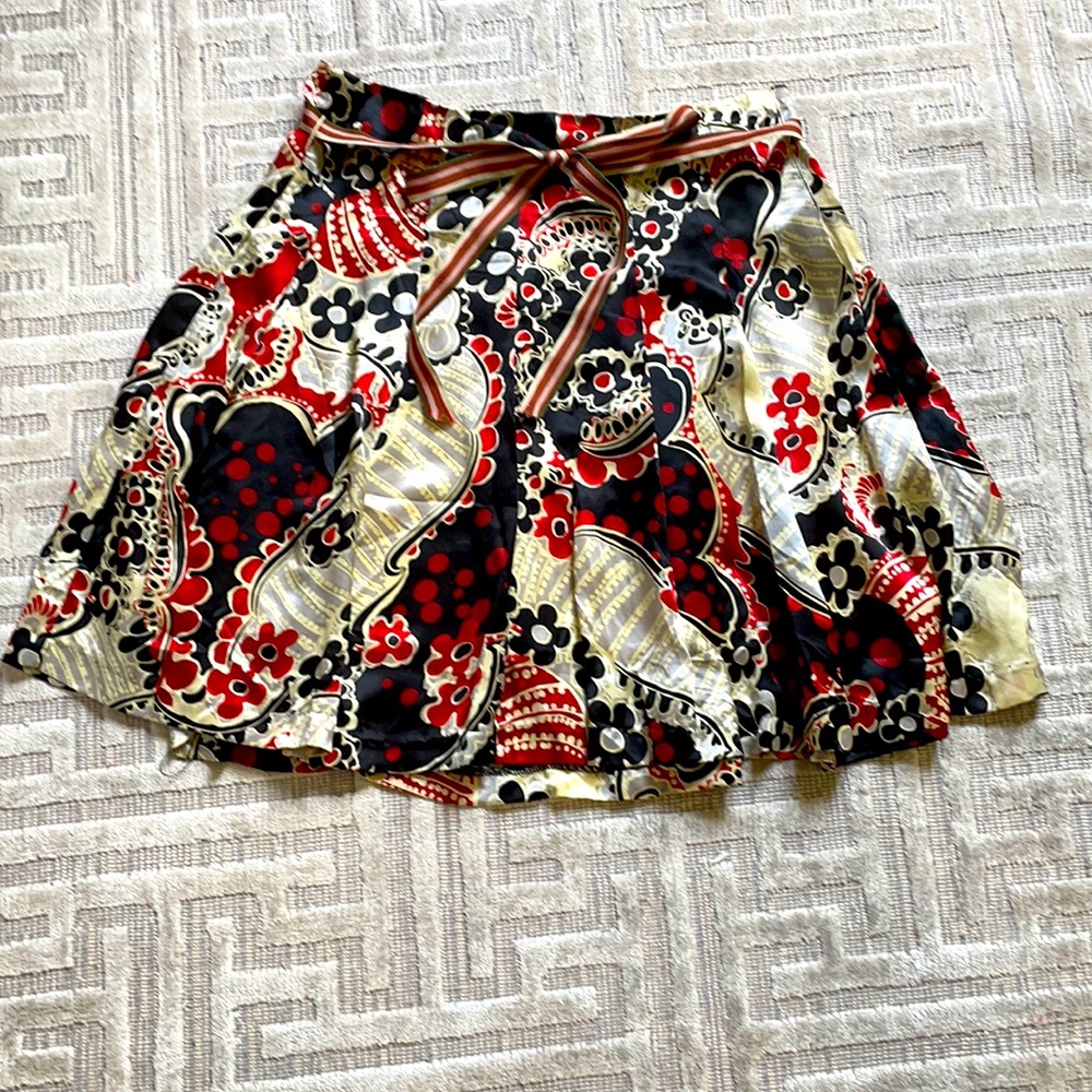 Silk skirt with grosgrain ribbon belt
